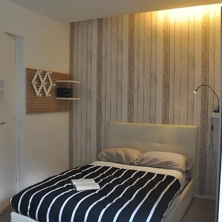 Smile Accomodation Sun Pensjonat Aosta